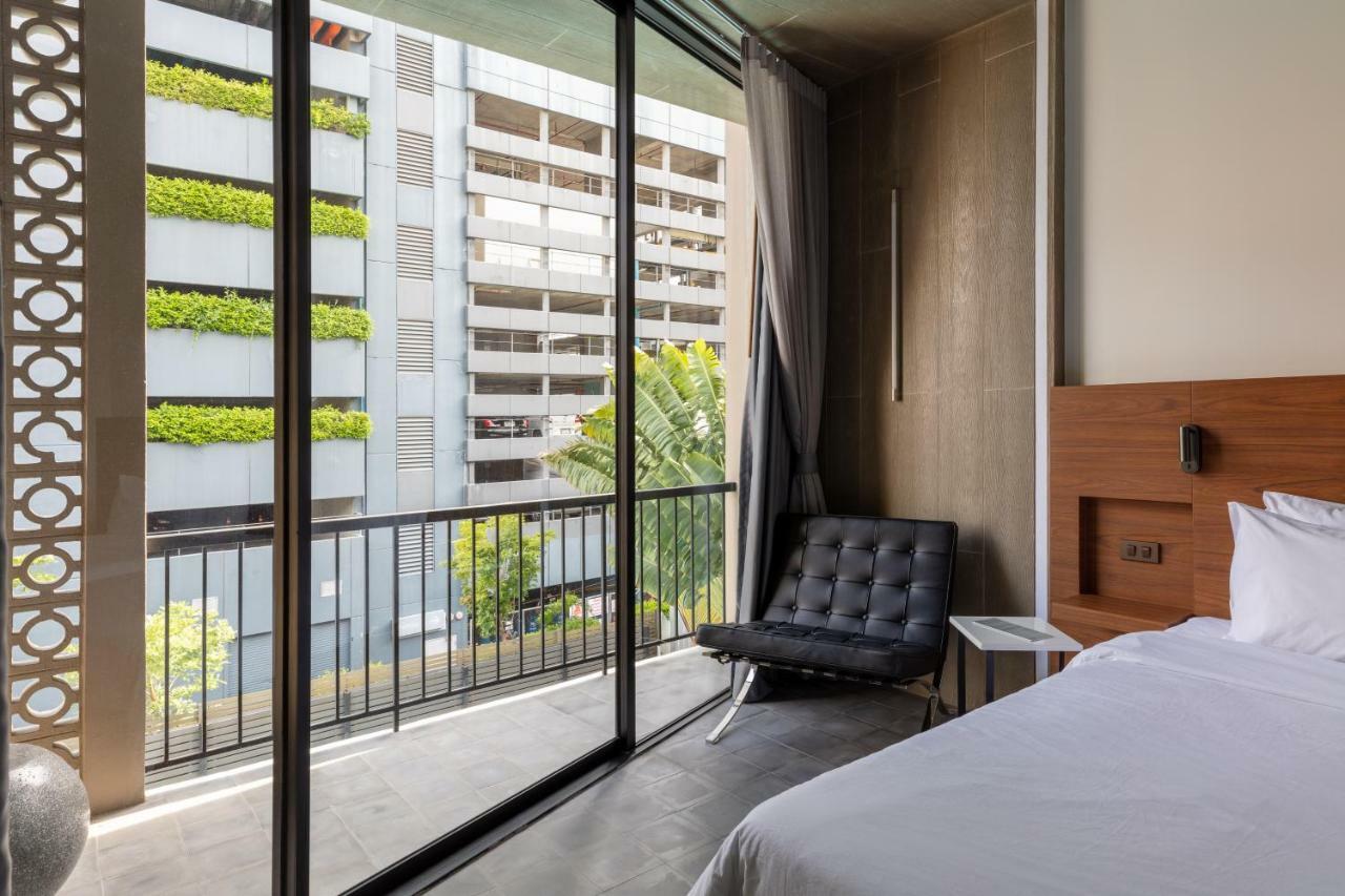 Reno Hotel Бангкок Экстерьер фото